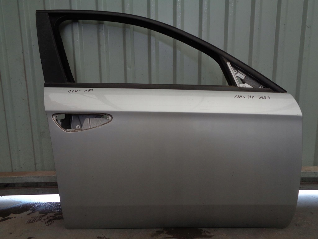 Дверь alfa romeo 159 правое передние kod 565/a Цена