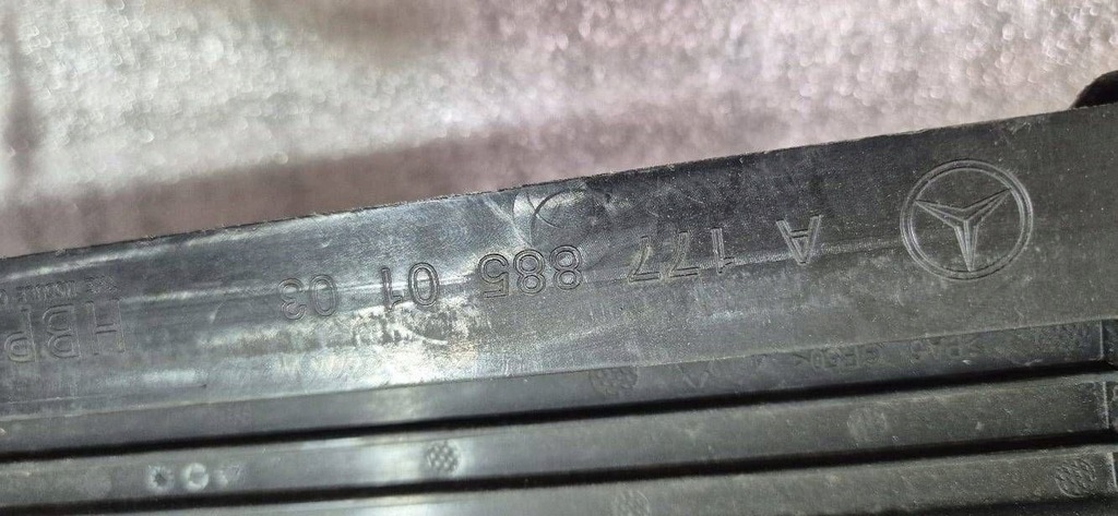 фото №12, Воздуховод воздуха впуск жалюзи mercedes-benz a w177