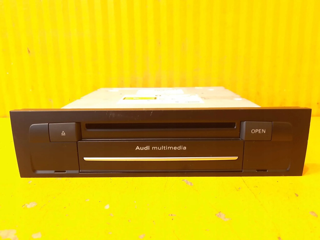 фото №1, Audi q7 4l радіо навігація harman/becker 4l2035666e