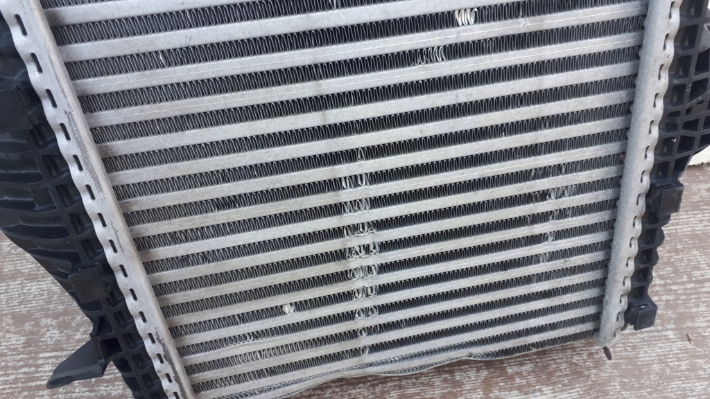 Audi q7 4m0 интеркулер воздуха 4m0.145.804.bs в Украине