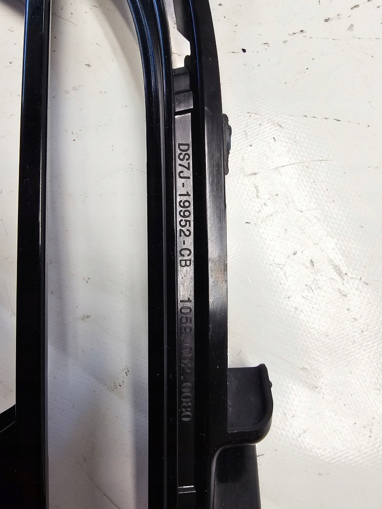 Купить Решётка бампера левая правая перед ford mondeo mk5 st st-line 14-19