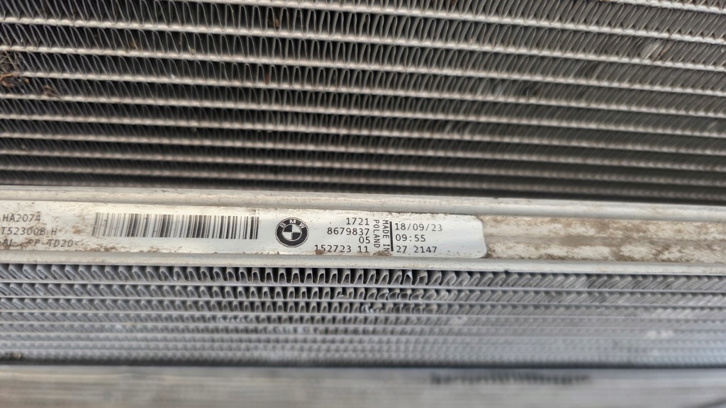 Радіатор води рідини кондиціонера bmw g20 g21 8593276 8679837 6805346 в Україні
