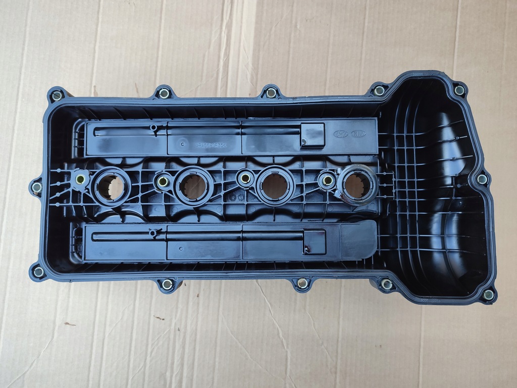 фото №6, Кришка клапанів hyundai i30 1.4 16v g4fa оригінал