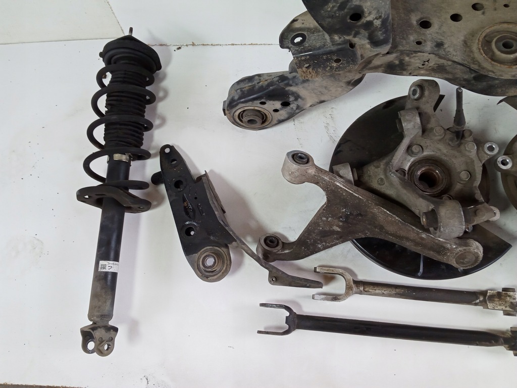 фото №5, Infiniti q70 m30 m m37 ступица поворотный кулак правый задняя