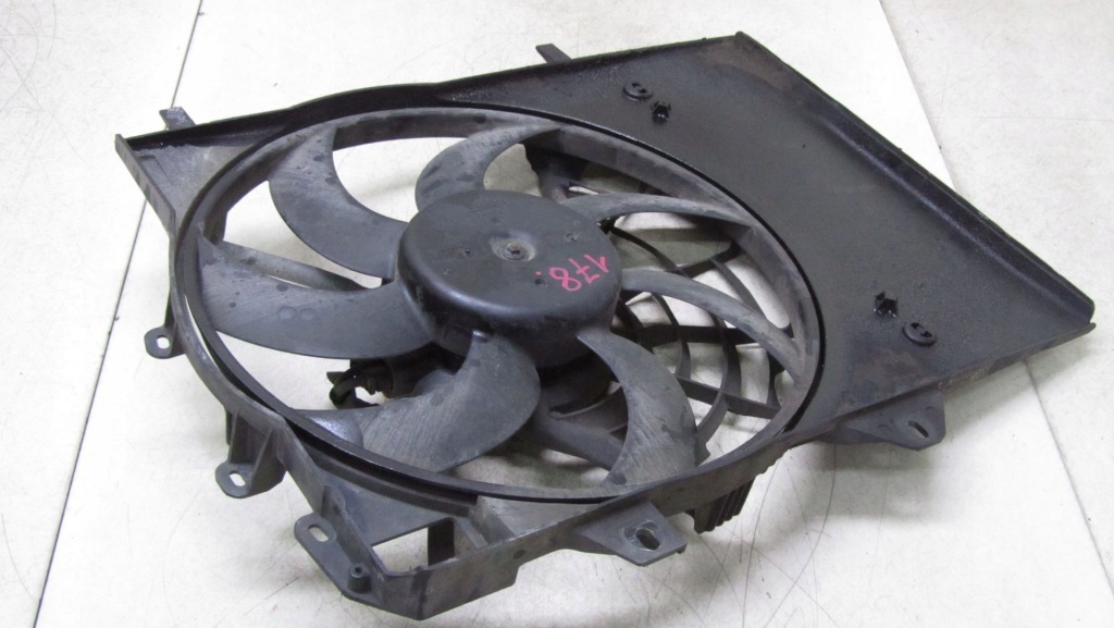 Citroen c3 3 1.6 вентилятор радиатора 16-19 187 с Разборки