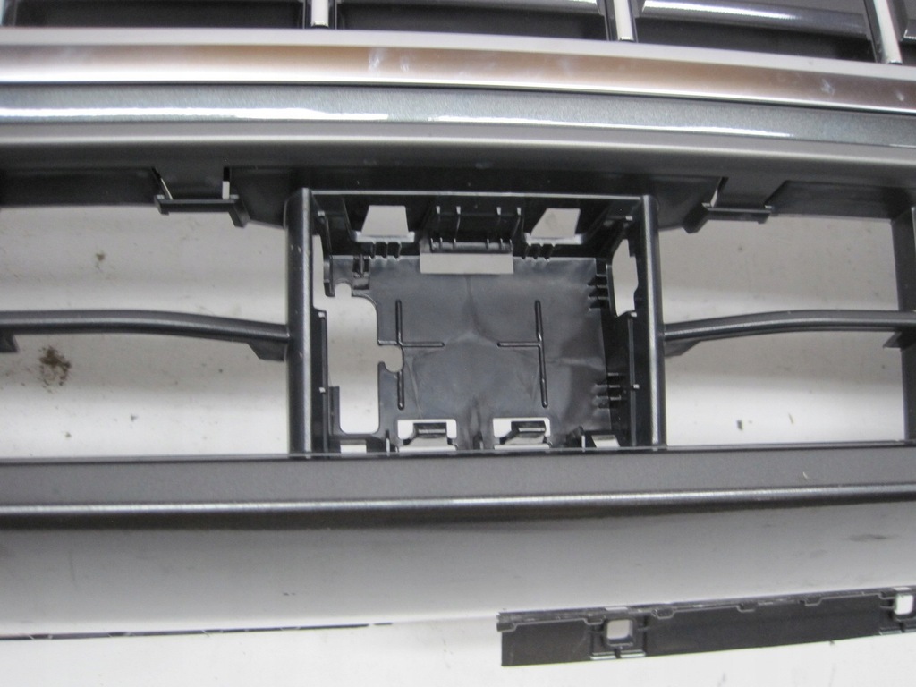 фото №8, Бампер audi q3 83a s-line 4 pdc 24r ксенон перед передний