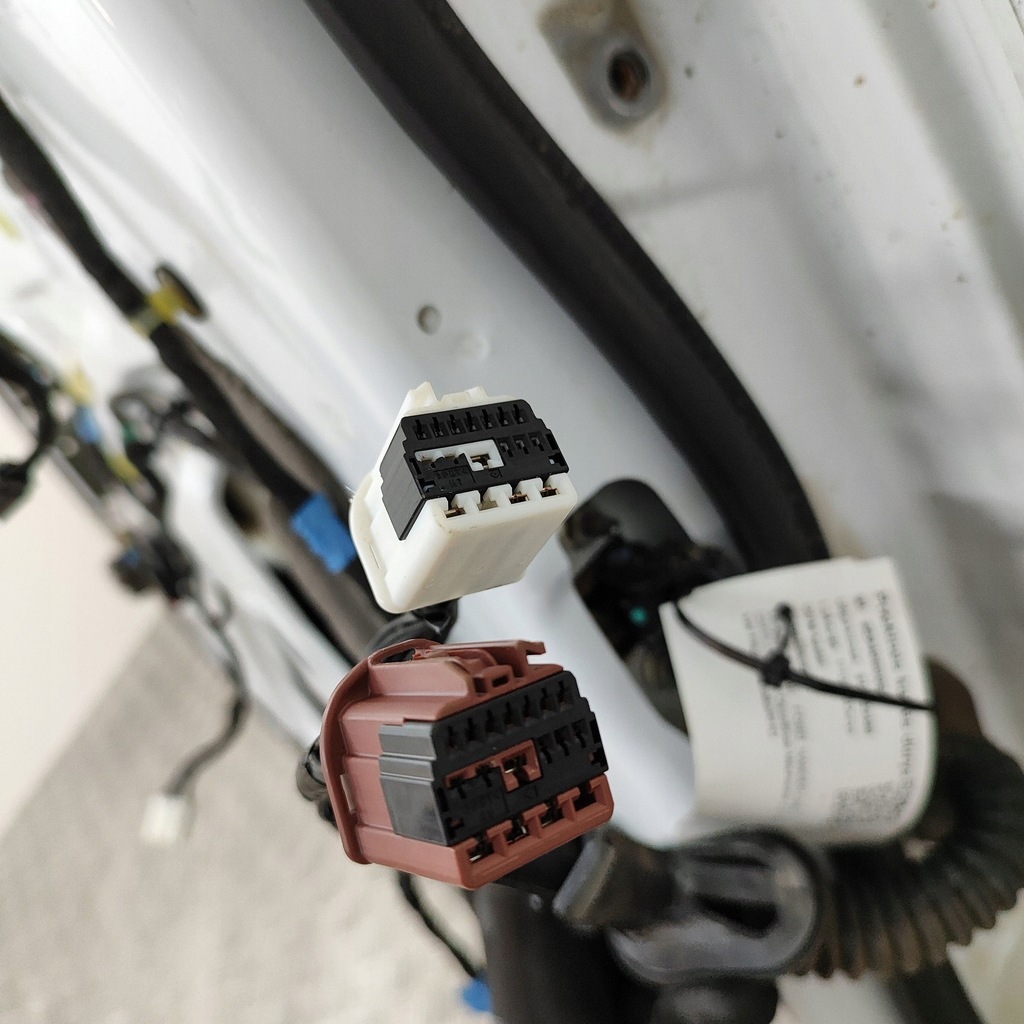 фото №8, Ford ranger 2018 левая сторона дверь передние