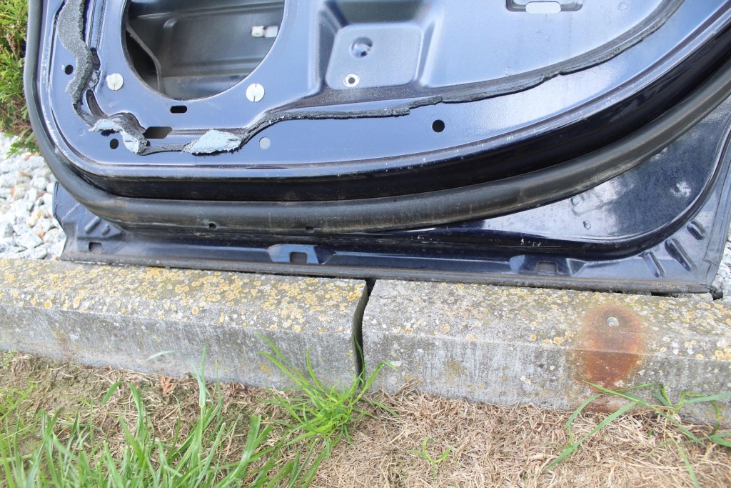 Купити Двері праві задній задні c359 mercedes w203 універсал