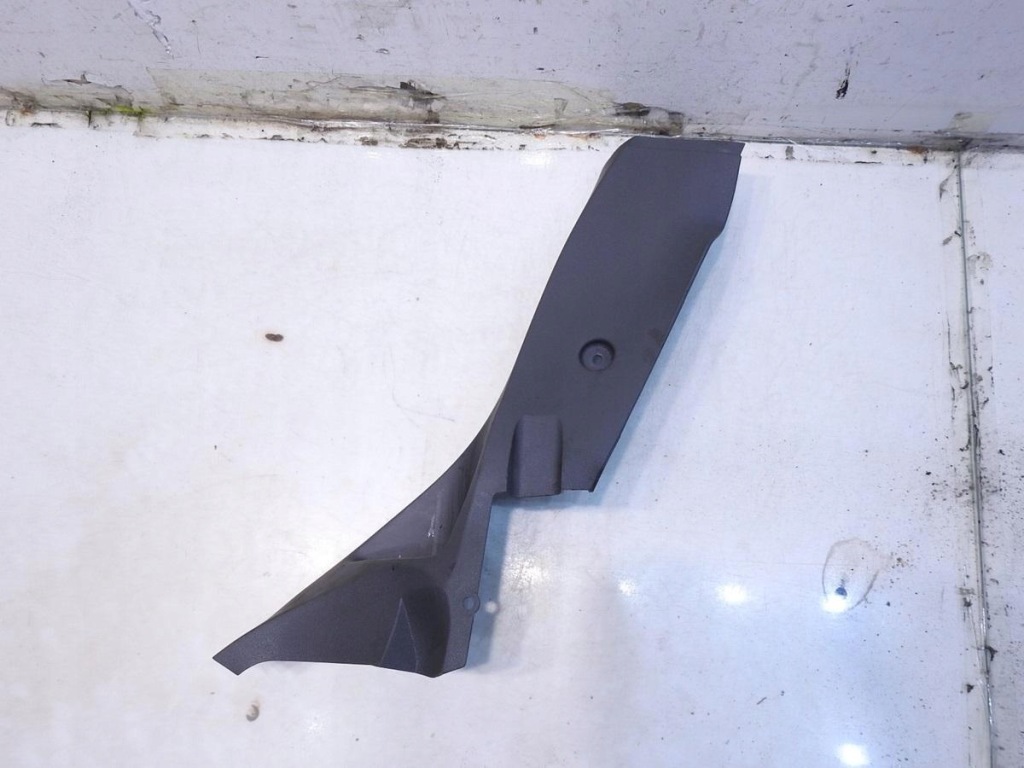 Накладка порог правый  задняя ford focus mk2 рестайлинг Доставка