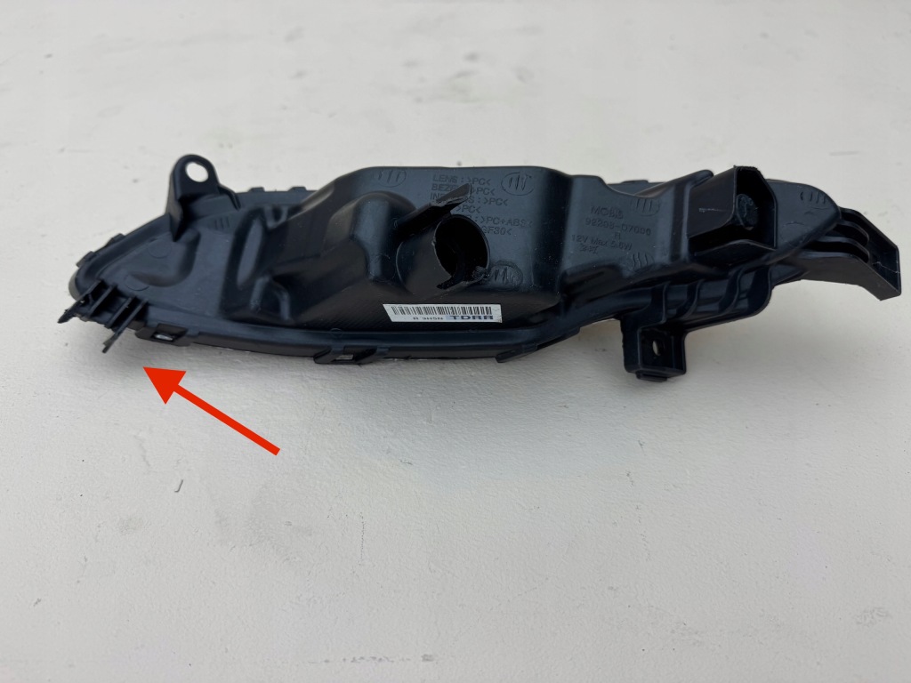 Hyundai tucson 3 3 15r- противотуманная фара led drl правая  перед 92208-d7000 в Украине