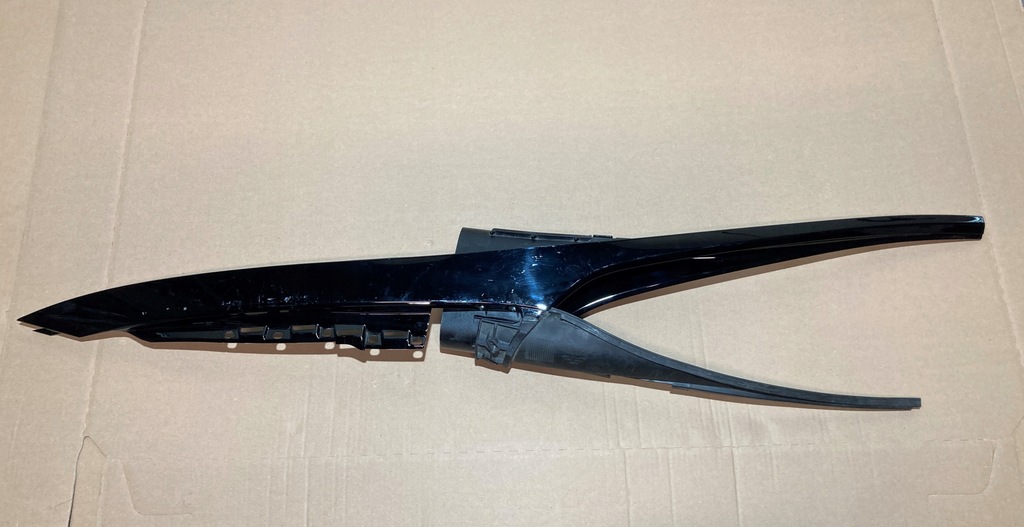 фото №1, Молдинг крыша левая aston martin db11