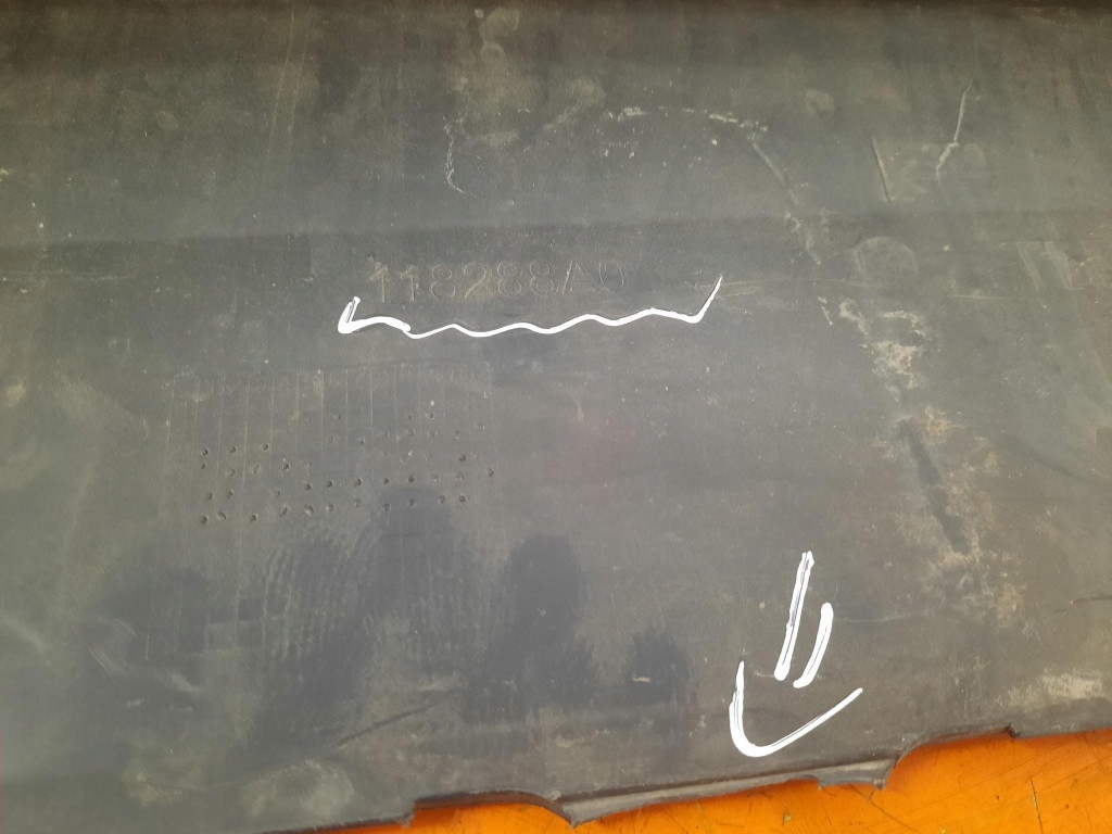 фото №9, Toyota yaris cross 20- накладка бампера перед передний 118288a0