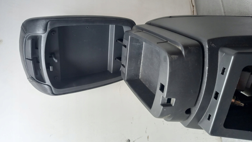 фото №16, Підлокітник kia carens