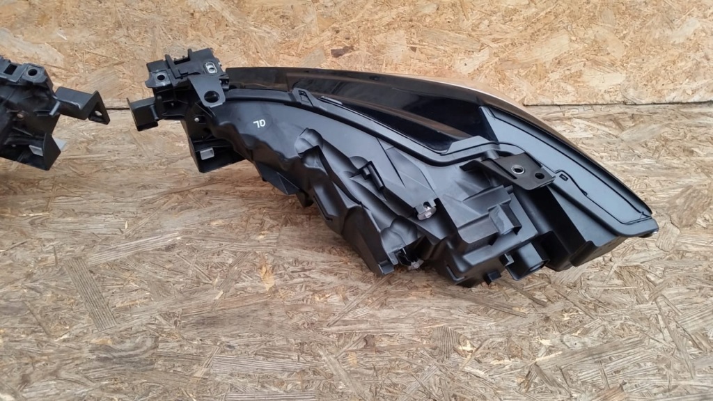 Лампа full led перед передня права ліва mazda 6 gl 2021-- оригінал 12-pin Недорого