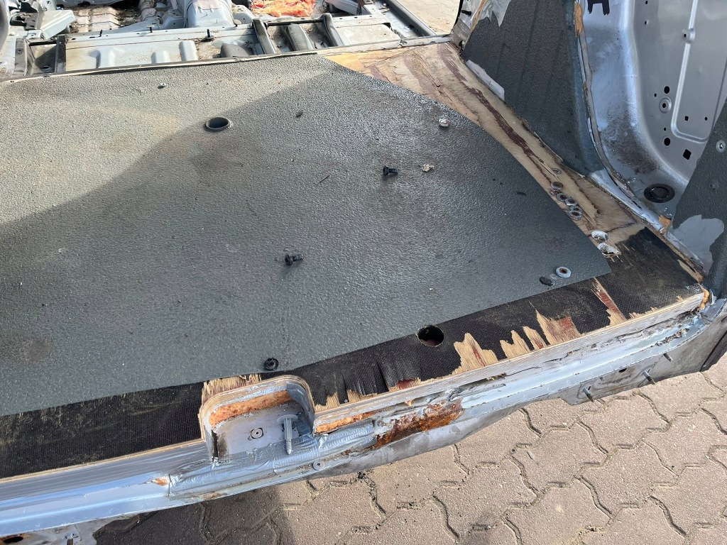 Ремень задний  четверть пол багажника ford transit connect mk2 long mkii Оригинал