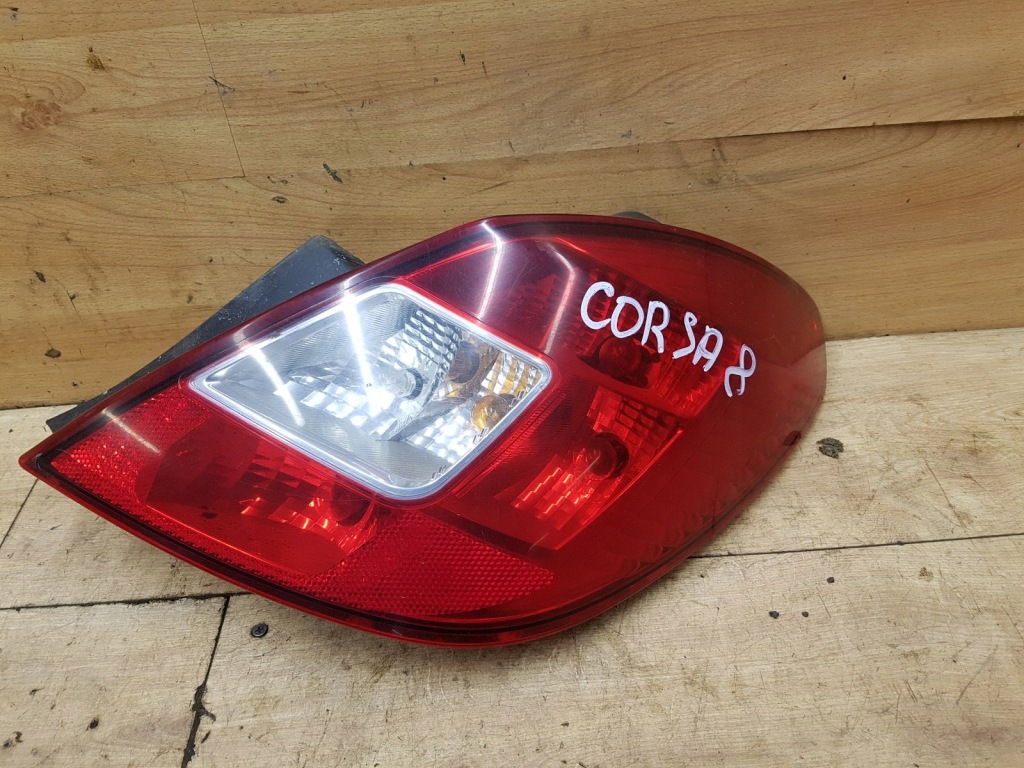 Купити Лампа задній задня права opel corsa d hb