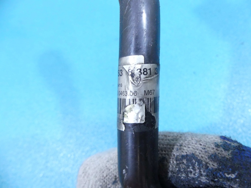 Шланг кондиціонера 8381360 bmw e65 lift 745d Зі Шроту