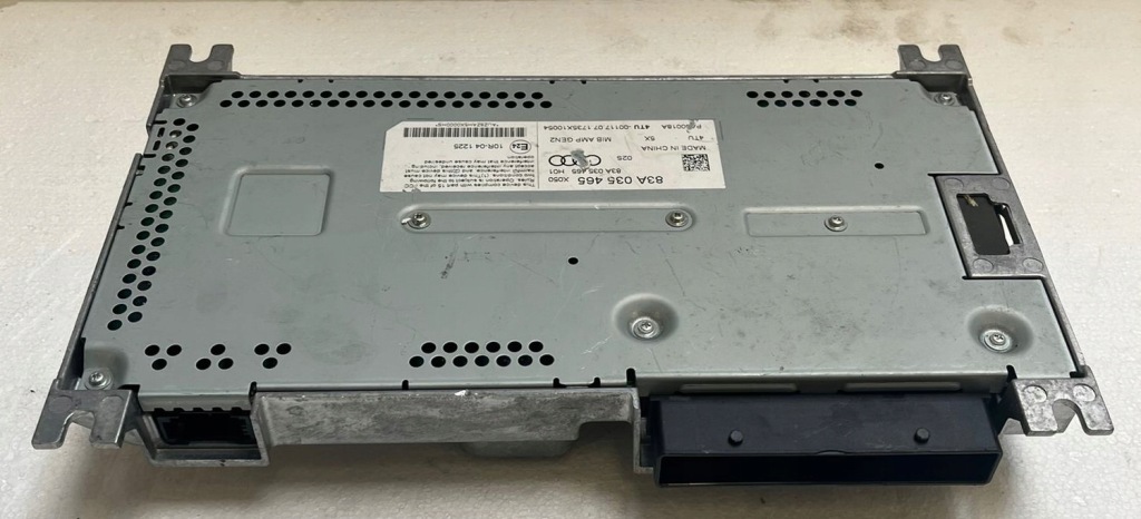 фото №1, Усилитель 83a035465 audi q3