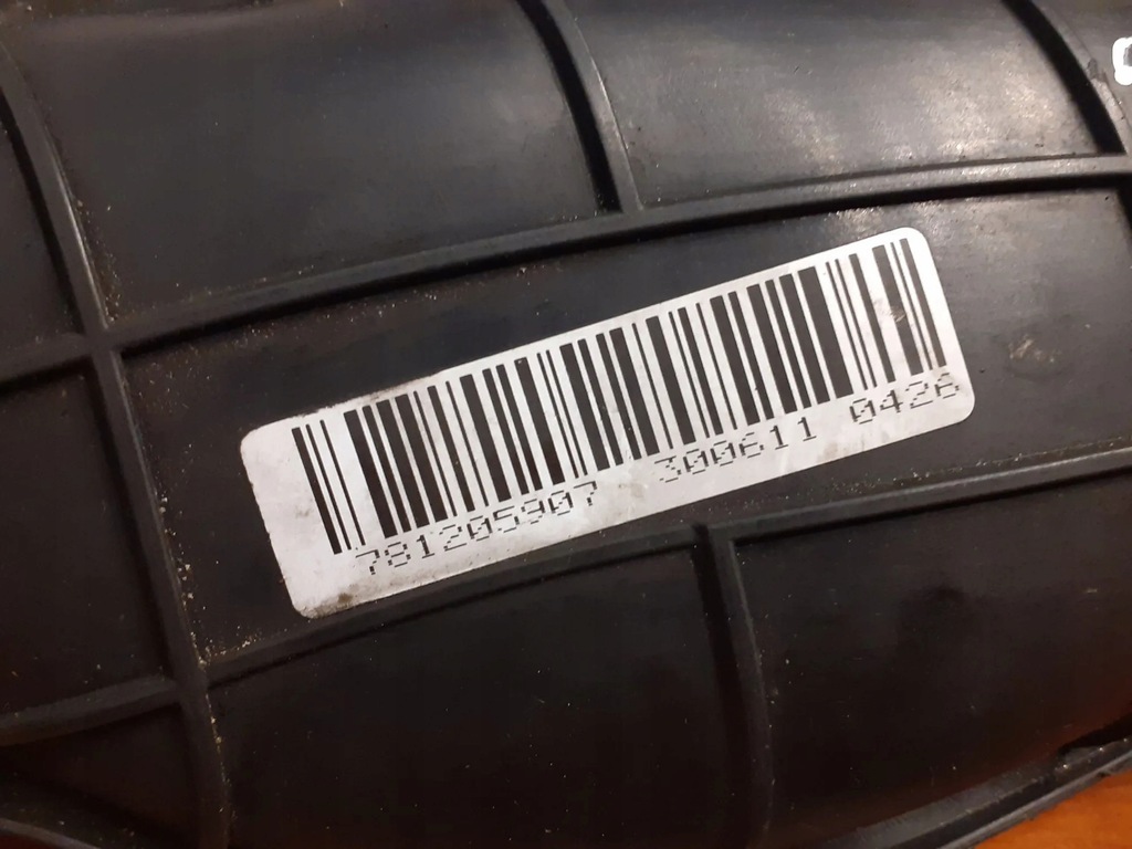 фото №8, Wąż впускний повітря - od фільтра do турбіни bmw 5 f10 13717807493 2013