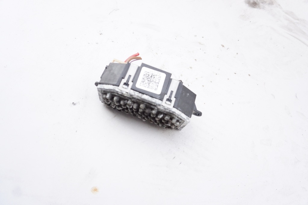 фото №1, Резистор обдув 8k0820521b audi a4 b8