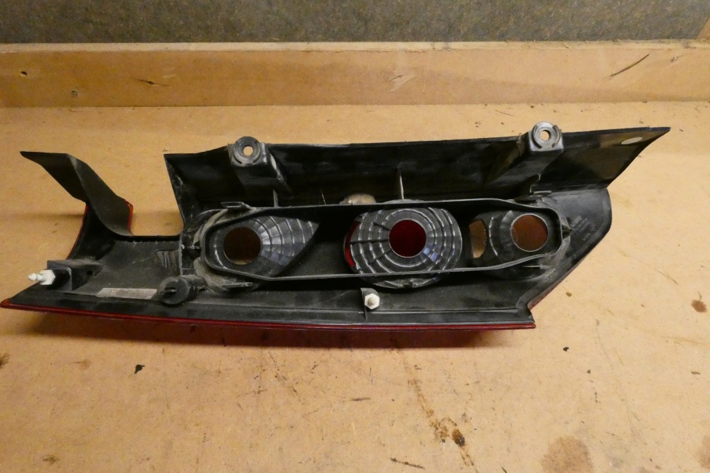 Лампа renault kangoo iii 8200419945 08- Доставка