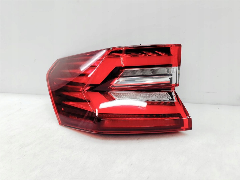 фото №1, Skoda kodiaq ii 24r+ левая лампа задняя led ory eu !!!