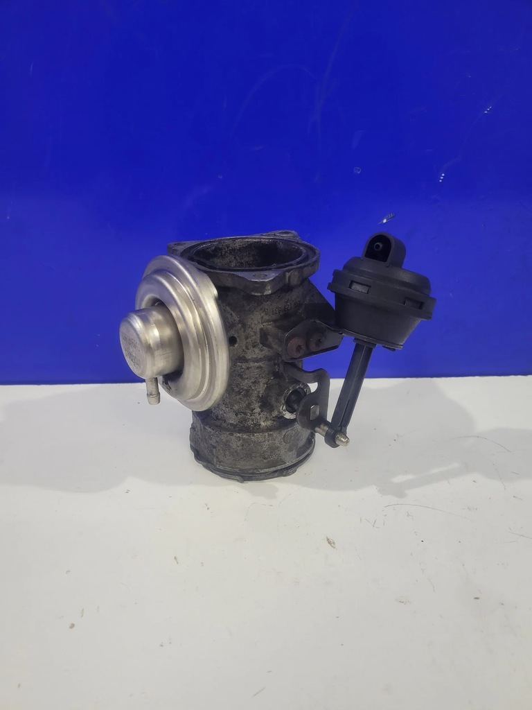 фото №6, Audi a6 s6 c5 4b 2001 клапани egr