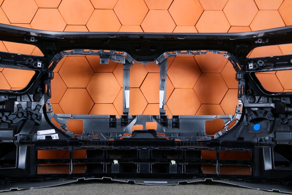 фото №8, Bmw 7 g70 i7 бампер перед передний цвет c4a