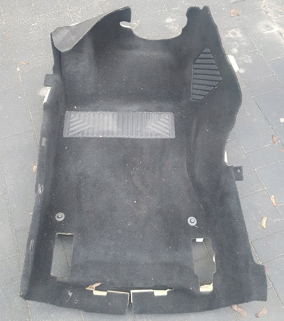 фото №3, Обшивка коврик пол mercedes w176