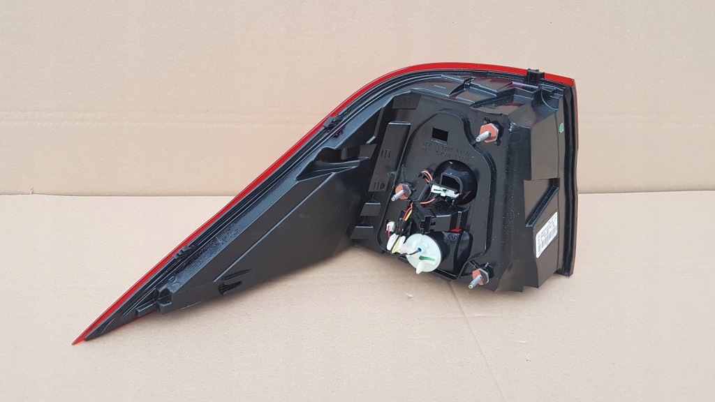 Фара задній правий mercedes ml w166 led Зі Шроту