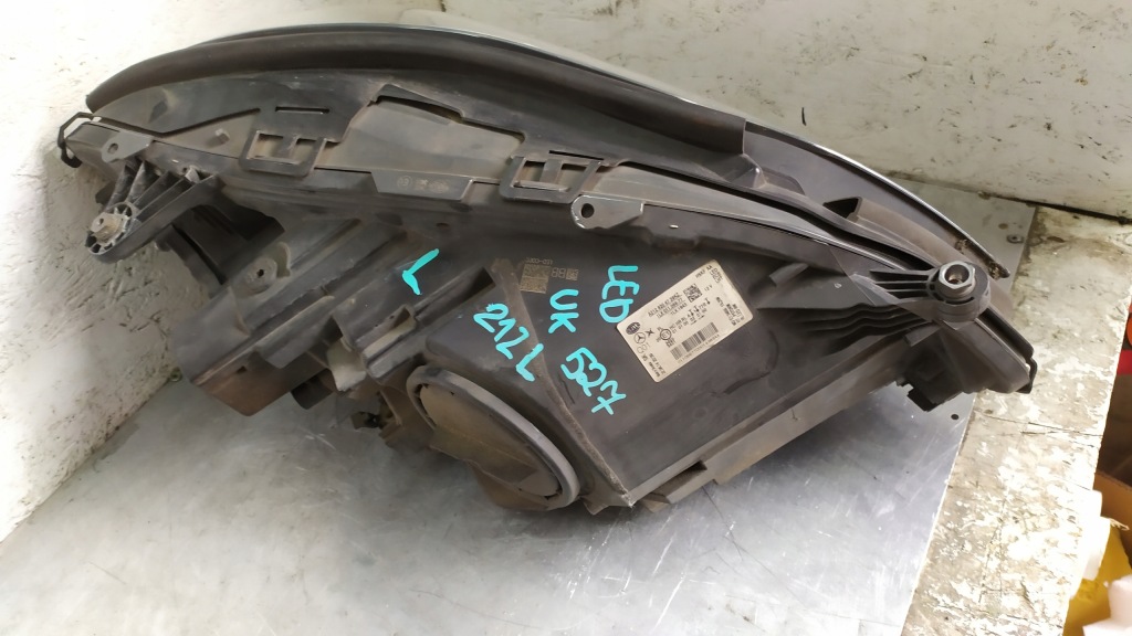 Mercedes e klasa w212 рестайлинг  фара левая передняя led uk a2128204739 с Разборки