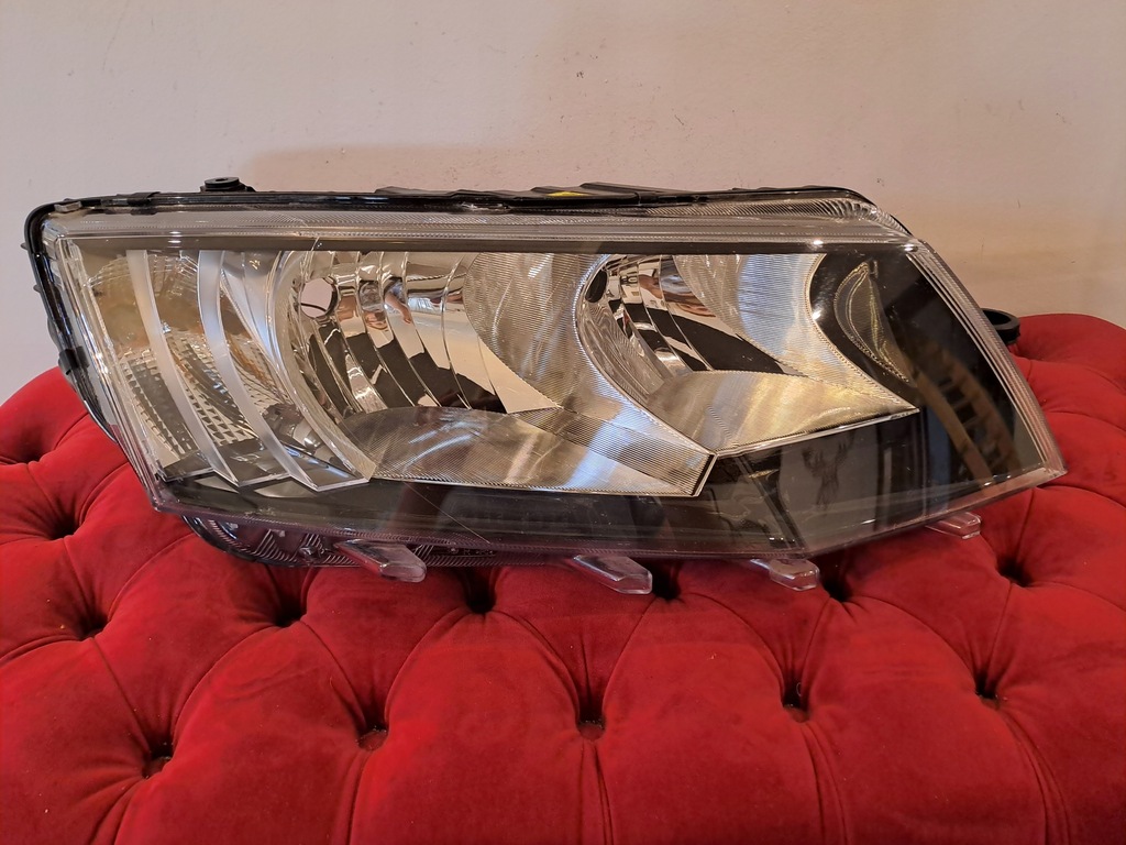 фото №8, Skoda octavia 3 лампа ліва права перед