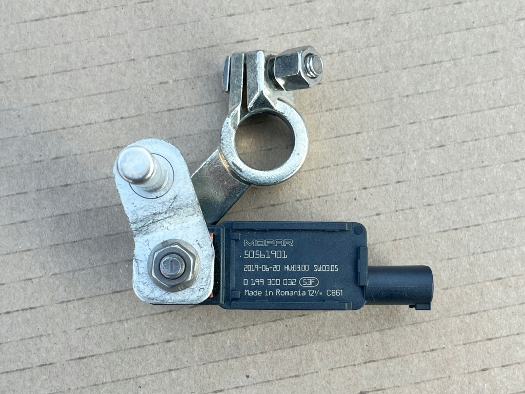 Купить Клемма минусовая alfa romeo giulia 50561901