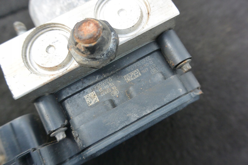 фото №8, Насос abs блок управления tesla model s 12-16