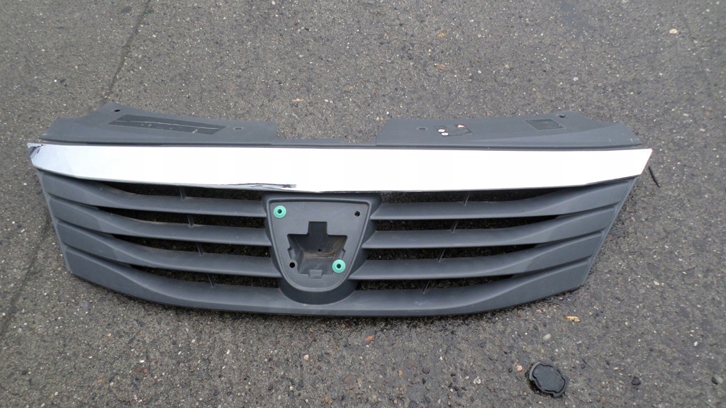 фото №1, Решётка радиатора dacia logan lift