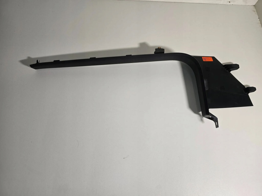 Tesla model 3 2022 пороги Ціна