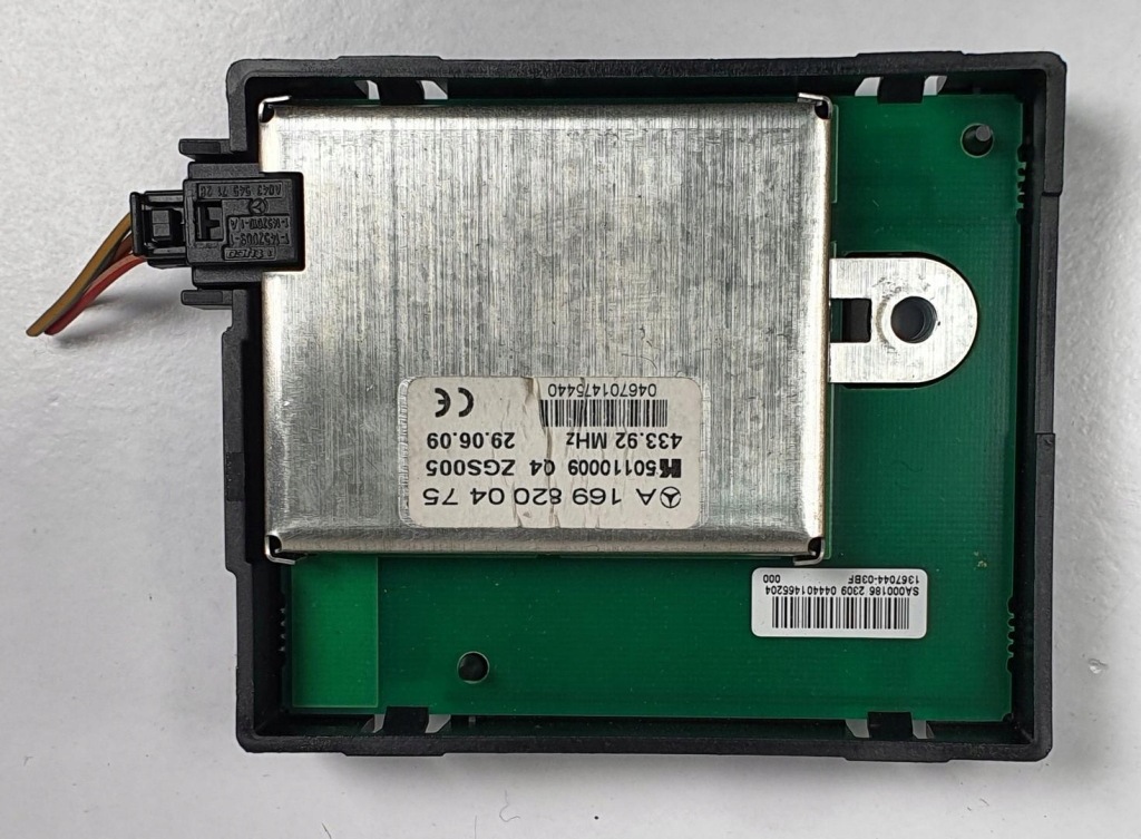 фото №1, Усилитель антенны mercedes w169 a1698200475