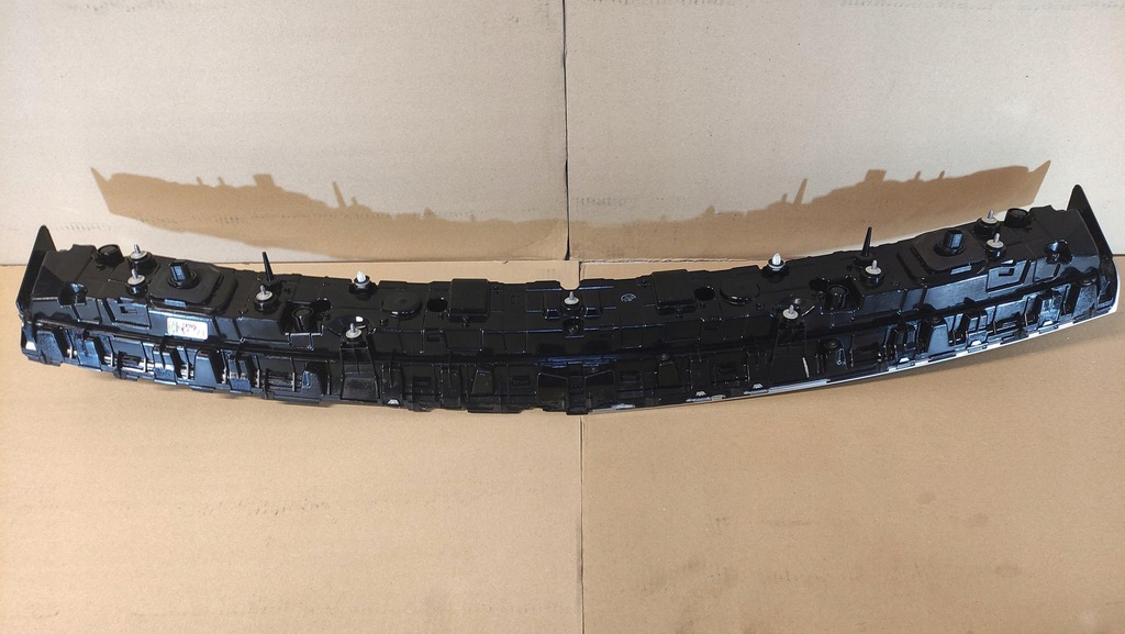 фото №10, Hyundai ioniq v молдинг накладка кришки задня