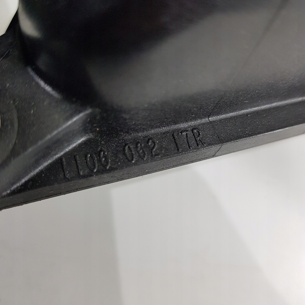 фото №6, Корпус термостата renault 0.9 tce 110606217r