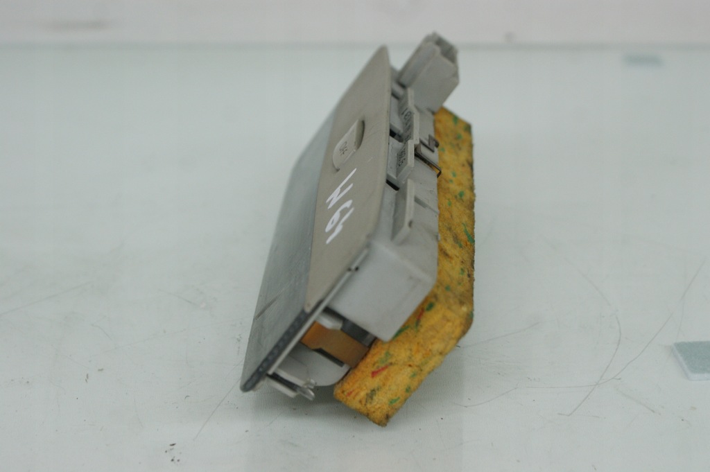 фото №3, Лампа внутрішня освітлення кабіни laguna ii