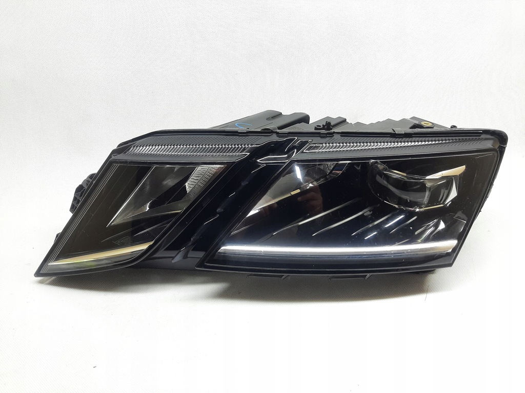 фото №1, Skoda оригинальный номер 5e1941015d лампа передняя l