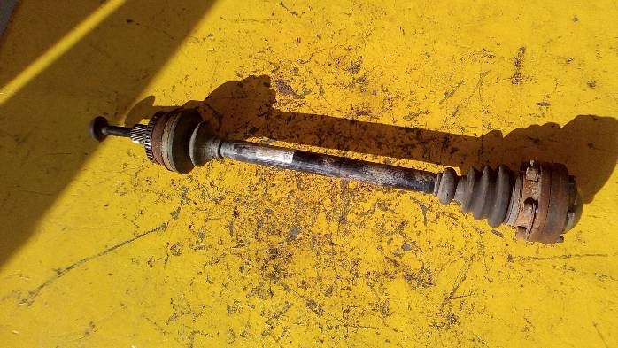 фото №8, Приводной вал правый задняя audi a4 b6 2,5 tdi 8e0501203k