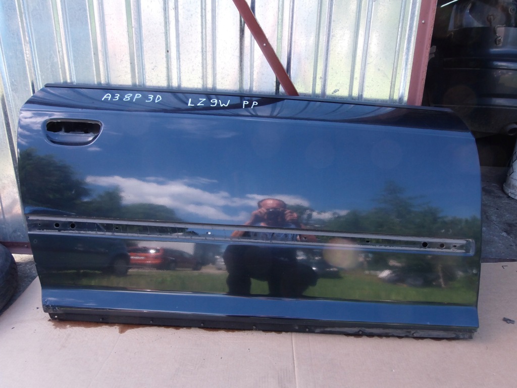 фото №1, Двері праве lz9w audi a3 8p 2.0 tdi 3 двері