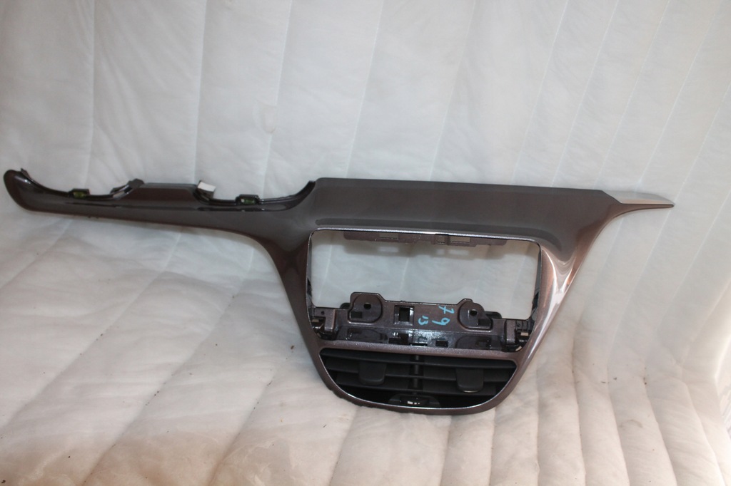 фото №1, Решітка рамка решітка молдинг радіо peugeot 208 2008