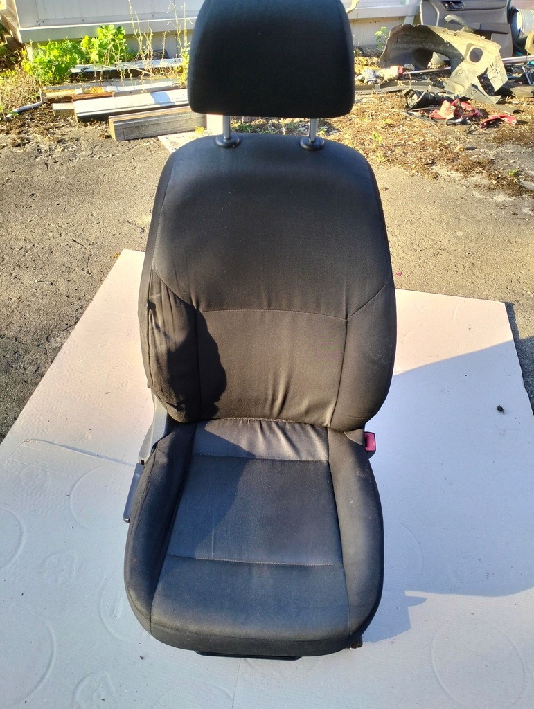 фото №1, Сидіння правий перед пасажира skoda rapid liftback