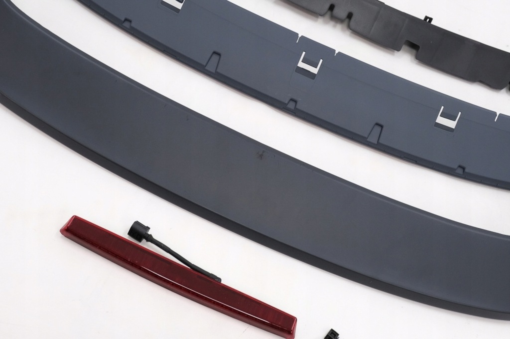 фото №8, Спойлер do vw golf vi 2008+ led гальмування r20 look