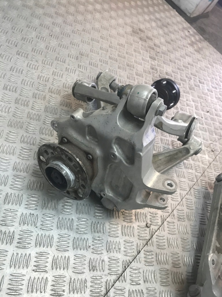 Mercedes amg gt a190 подвеска поворотный кулак приводной вал r Цена