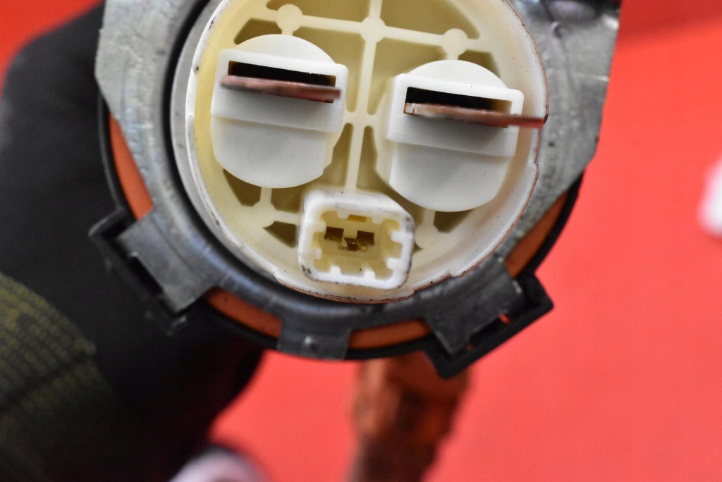 Купити Джгут електропроводка електрична toyota auris 2 2 1.8 hybrid 99 km 12-15