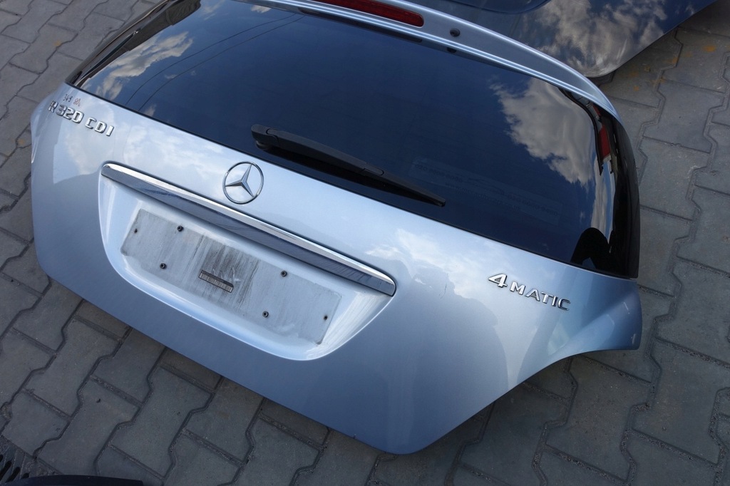 фото №4, Mercedes w251 кришка багажника задня задня 349 r-klasa комплект