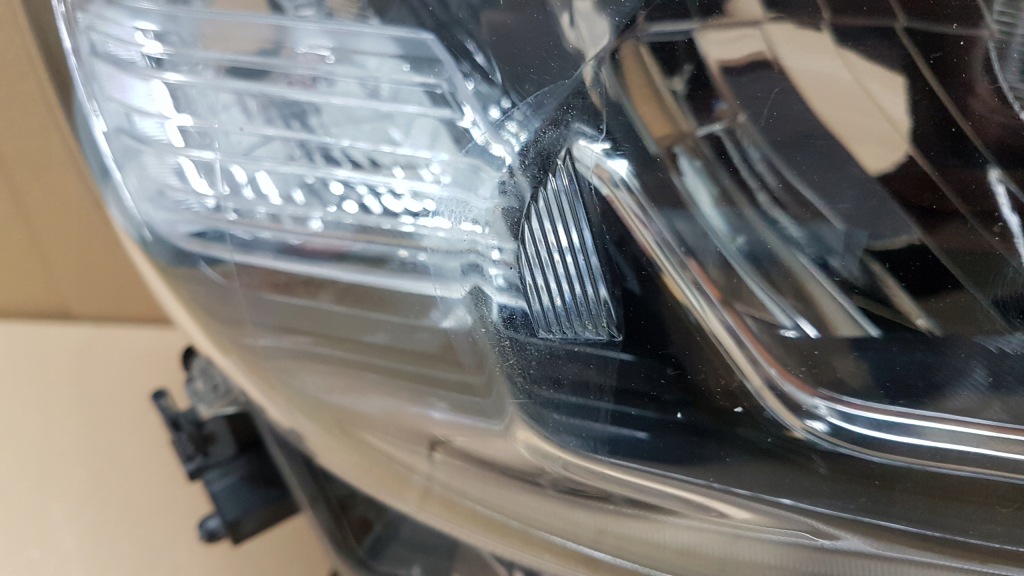 фото №7, Лампа перед правая toyota land cruiser 150 full led